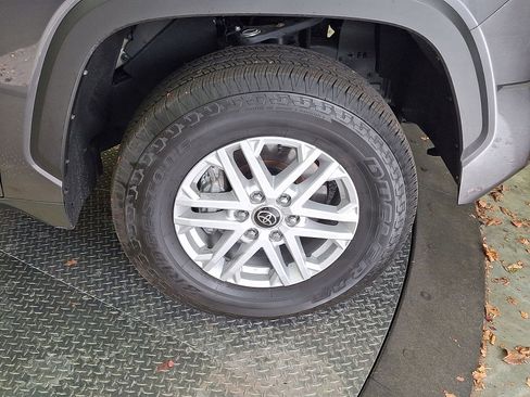 Used 2024 Toyota Tundra SR5 image 27