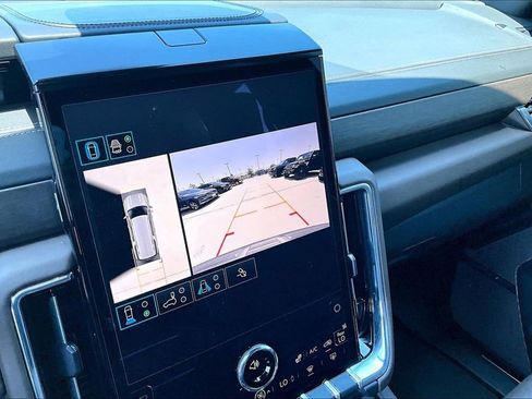 Used 2025 GMC Yukon XL Denali Ultimate w/ LPO, Floor Liner Package AWD/4WD image 28
