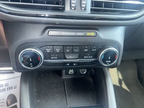 Used 2024 Ford Escape ST-Line image 13