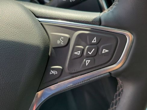 Certified 2024 Chevrolet Equinox LT w/ LPO, Floor Liner Package FWD image 17