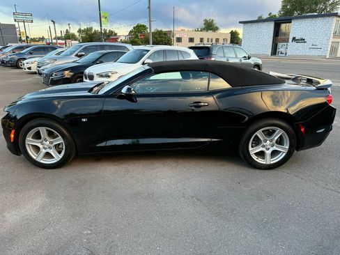 Used 2019 Chevrolet Camaro LT RWD image 6