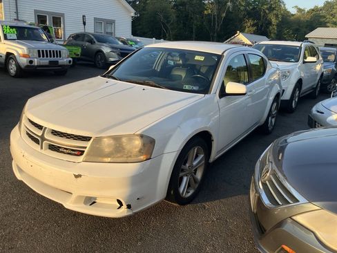 Used 2014 Dodge Avenger SXT w/ Rallye Appearance Group FWD image 1