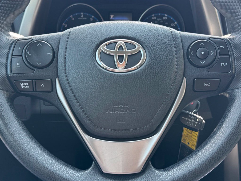 Used 2018 Toyota RAV4 LE w/ All Weather Liner Package AWD/4WD image 37