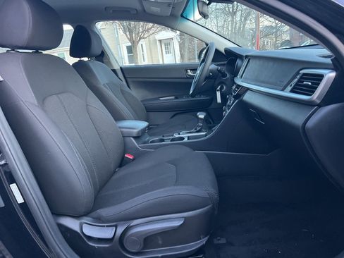 Used 2019 Kia Optima LX image 24