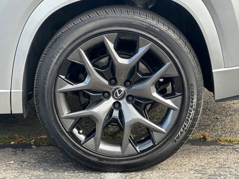 Certified 2025 Lexus TX 500h AWD w/ Technology Package image 40