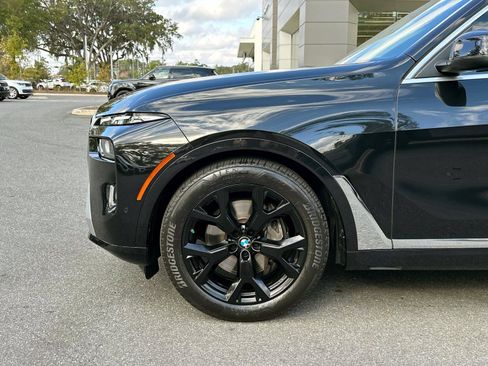 Used 2023 BMW X7 xDrive40i w/ Premium Package image 10