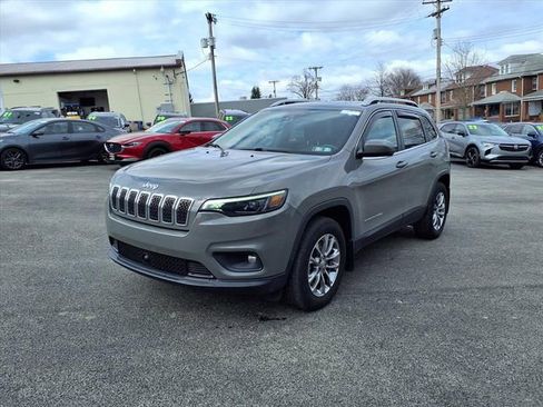 Certified 2020 Jeep Cherokee Latitude Lux w/ Comfort/Convenience Group image 3