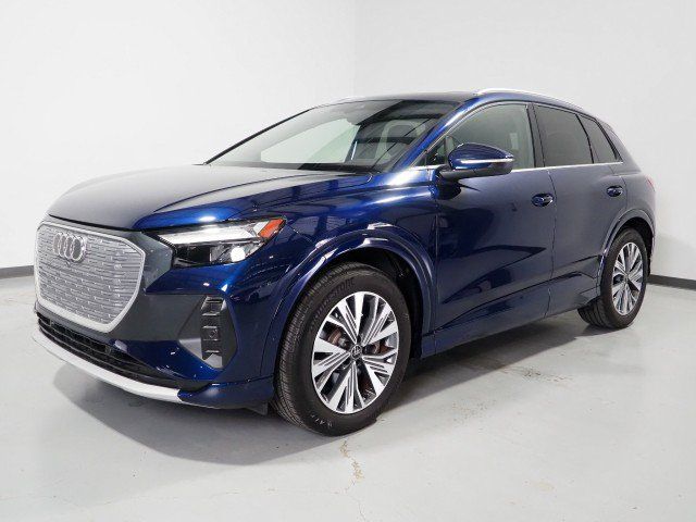 Used 2023 Audi Q4 e-tron Premium Plus w/ Premium Plus RWD image 10