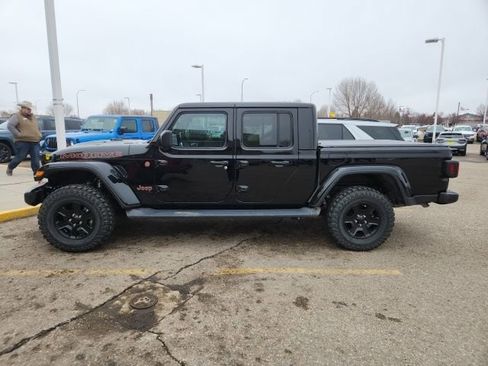 Used 2022 Jeep Gladiator Mojave w/ Cold Weather Group image 4