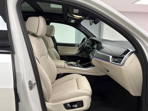 Used 2021 BMW X5 M50i w/ Executive Package AWD/4WD image 10