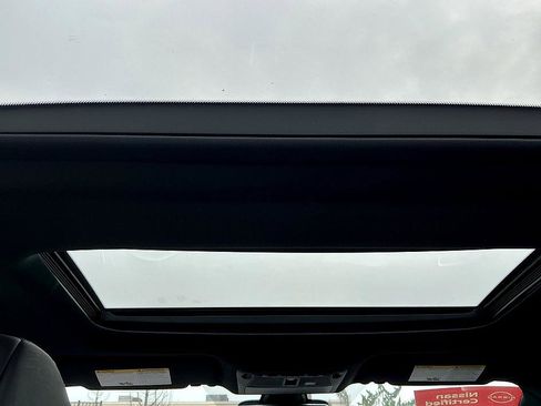 Certified 2023 Nissan Maxima SR w/ Sport Mat Group image 27