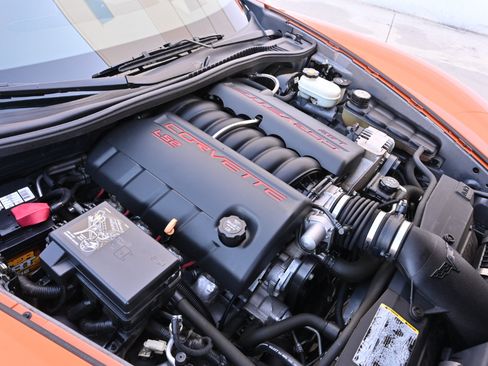 Used 2007 Chevrolet Corvette Coupe w/ Preferred Equipment Group RWD image 37