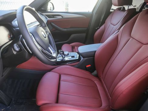 Certified 2025 BMW X4 xDrive30i w/ Convenience Package AWD/4WD image 14