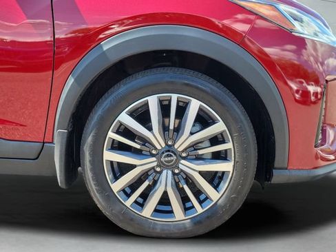 Certified 2023 Nissan Kicks SV FWD image 16