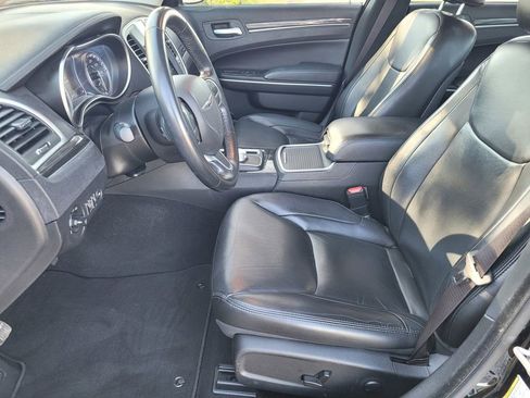 Used 2022 Chrysler 300 Touring L image 20