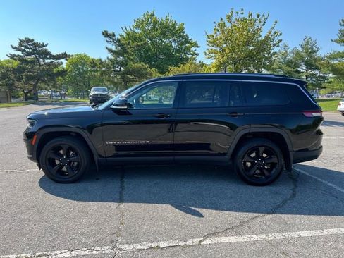 Used 2021 Jeep Grand Cherokee L Limited w/ MOPAR Finishing Package AWD/4WD image 6