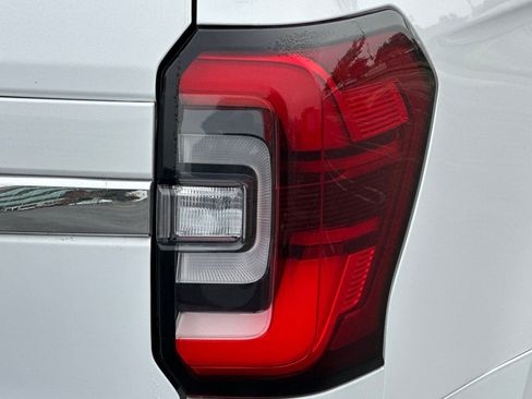 Used 2024 Ford Expedition Max Limited image 51