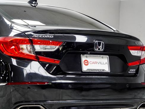 Used 2021 Honda Accord Touring image 13
