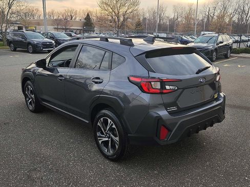 Used 2024 Subaru Crosstrek 2.0i Premium image 4