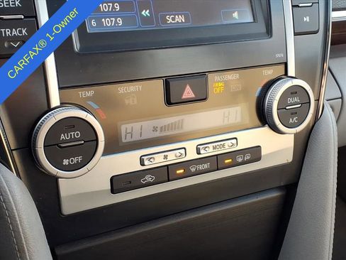 Used 2013 Toyota Camry XLE image 24