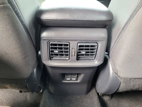 Used 2025 Toyota RAV4 XLE FWD image 16