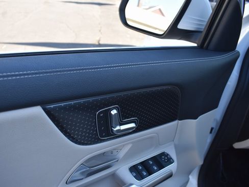 Used 2025 Mercedes-Benz GLA 250 GLA 250 image 14