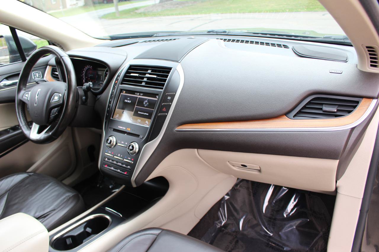 Used 2018 Lincoln MKC Select w/ Lincoln MKC Climate Package AWD/4WD image 39