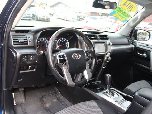 Used 2014 Toyota 4Runner SR5 image 21