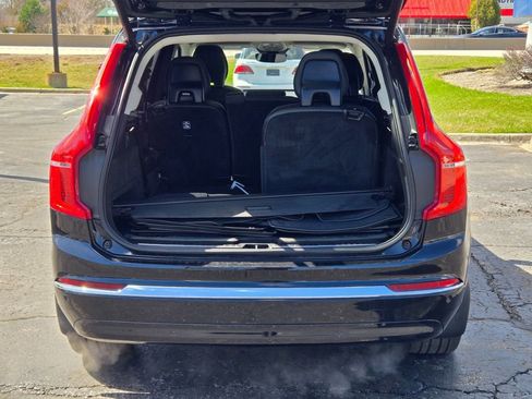 Used 2023 Volvo XC90 T8 Core AWD/4WD image 19
