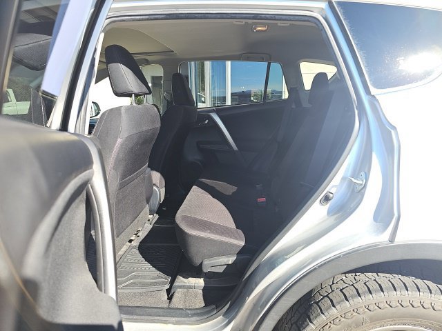 Used 2015 Toyota RAV4 XLE FWD image 8
