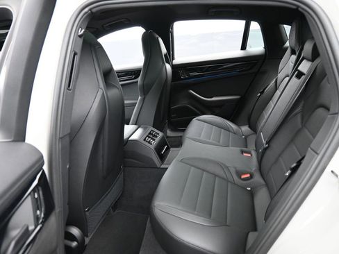 New 2026 Porsche Panamera 4 image 24