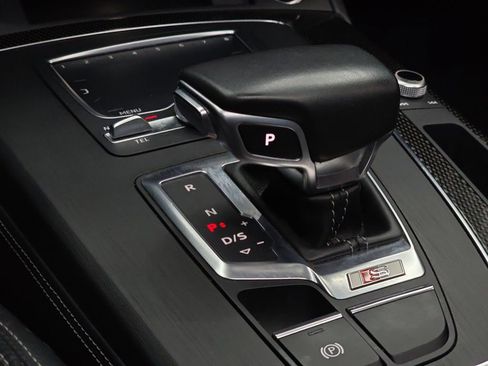 Used 2020 Audi SQ5 Premium Plus w/ Premium Plus Package image 18