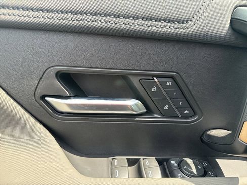 New 2025 GMC Hummer EV 2X image 21