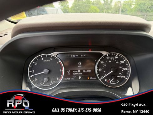 Used 2023 Nissan Rogue SV AWD/4WD image 16