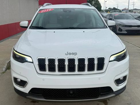Used 2019 Jeep Cherokee Limited w/ Luxury Group FWD image 6