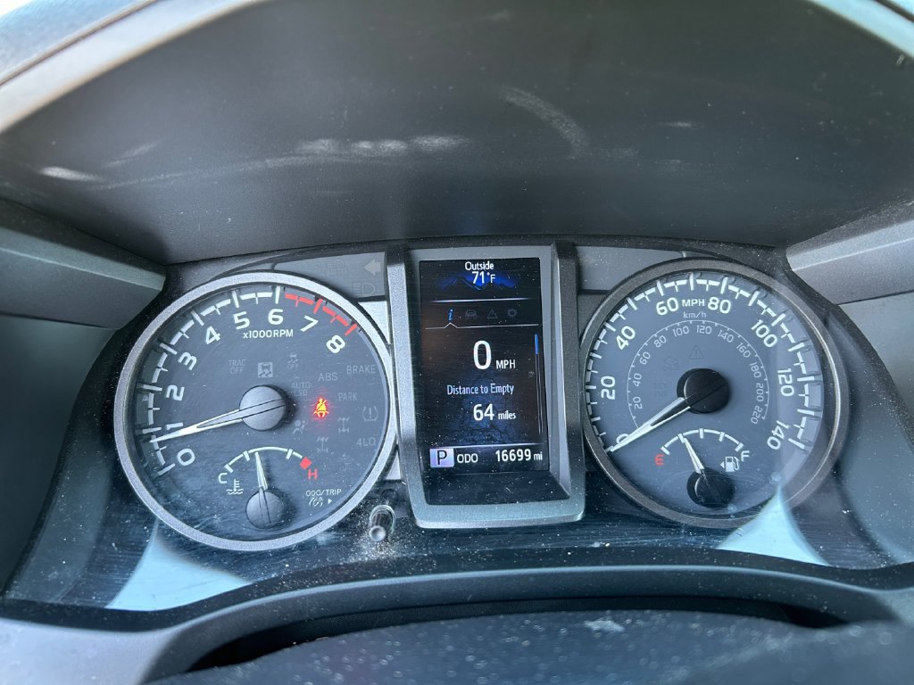 Used 2023 Toyota Tacoma TRD Sport w/ Technology Package AWD/4WD image 16