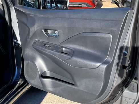 Used 2025 Nissan Versa SV image 22