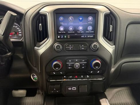 Used 2019 Chevrolet Silverado 1500 LT Trail Boss AWD/4WD image 15