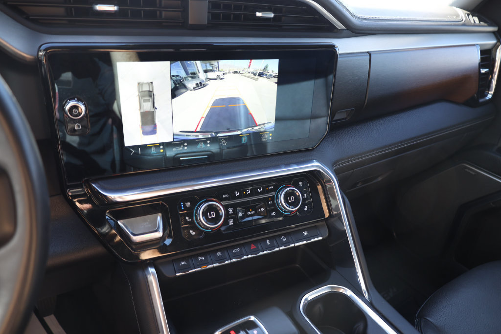 Used 2023 GMC Sierra 1500 Denali w/ Technology Package AWD/4WD image 15