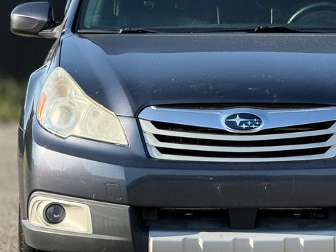 Used 2012 Subaru Outback 2.5i Limited AWD/4WD image 11