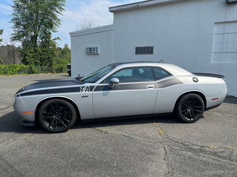 Used 2022 Dodge Challenger R/T Scat Pack w/ T/A Package image 9
