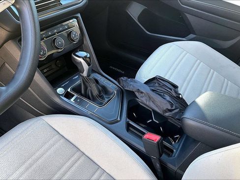 Used 2022 Volkswagen Tiguan S FWD image 15