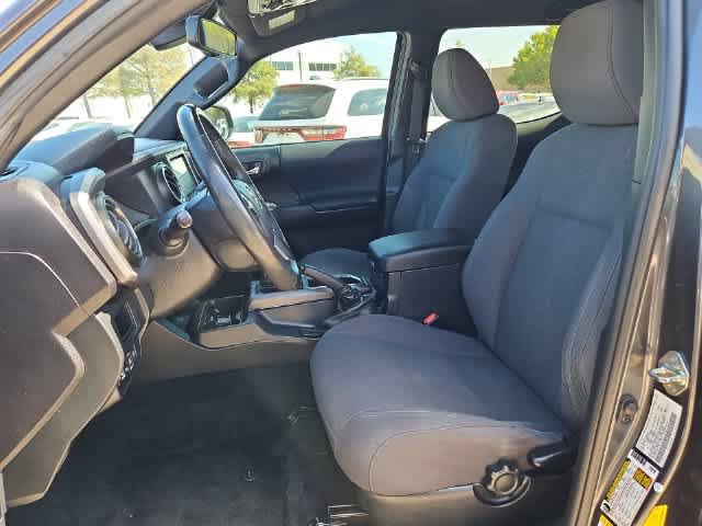 Used 2019 Toyota Tacoma TRD Off-Road w/ Technology Package AWD/4WD image 14