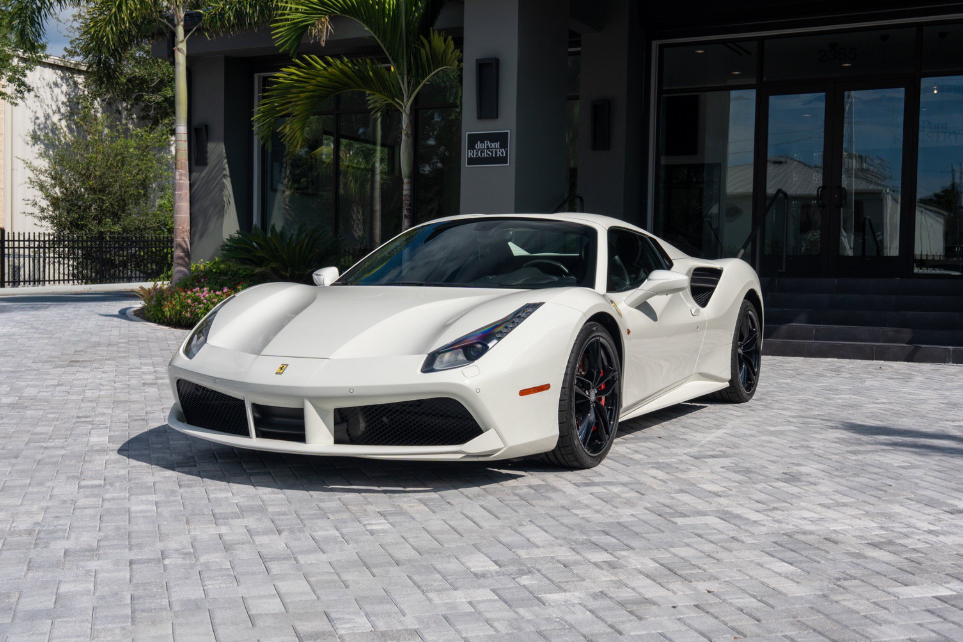 Used 2019 Ferrari 488 Spider RWD image 10