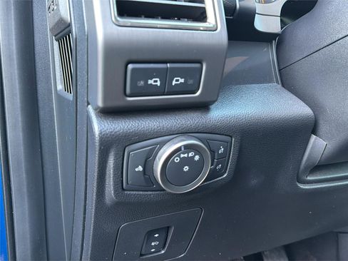 Used 2017 Ford F150 Raptor w/ Equipment Group 802A Luxury image 36