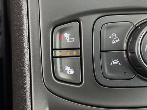 Used 2022 GMC Terrain SLT image 26