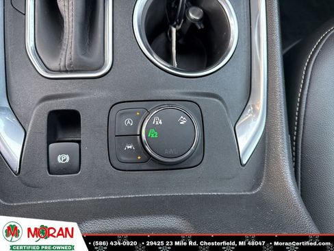Used 2022 Chevrolet Traverse LT image 21