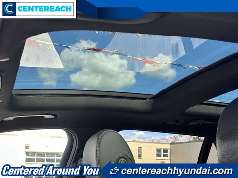 Used 2022 Mercedes-Benz GLC 300 4MATIC w/ Premium Package Lite image 18