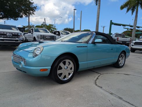 Used 2002 Ford Thunderbird RWD image 7