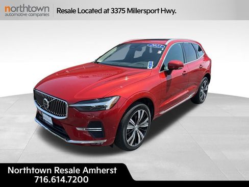 Used 2023 Volvo XC60 B5 Plus w/ Climate Package AWD/4WD image 1